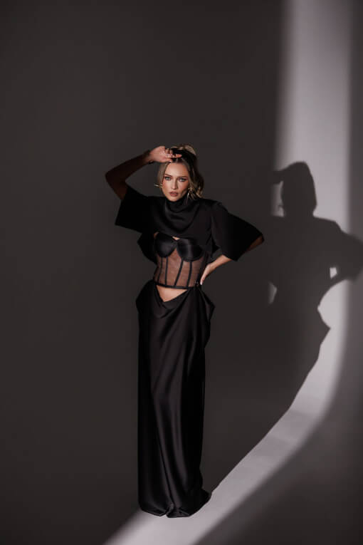 rochie-lunga-neagra-cu-corset-si-top-satinat-1-7995