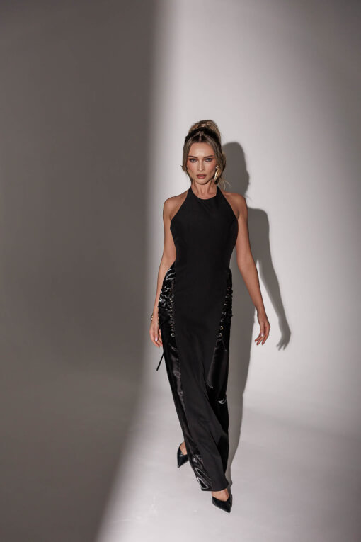 rochie-lunga-neagra-satinata-cu-spate-gol-si-slit-la-spate-2-7002